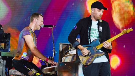 Jon Buckland Habla Sobre Los Conciertos Sostenibles De Coldplay