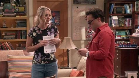 Le Top à Fleurs Ted Baker De Penny Kaley Cuoco Dans The Big Bang