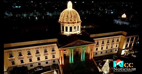 Republica dominicana habria despegado economicamente. NAVIDAD; Casa Presidencial República Dominicana enciende ...