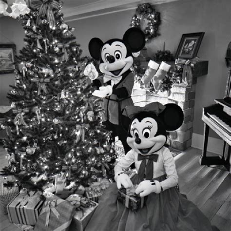 20 Vintage Photos From Disney Christmases Past Orlando Orlando Weekly