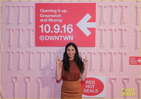 Olivia Munn Celebrates Targets New Nyc Store With Glam Sesh Photo