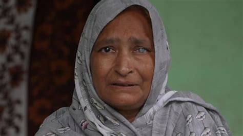 40 برس سے انڈین شہریت کی منتظر پاکستان کی سلمیٰ بچوں کے بغیر ماں نہیں رہ سکتی‘ Bbc News اردو