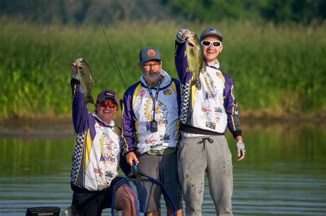 Gallery High School Anglers Catch Em On The Upper Mississippi Major
