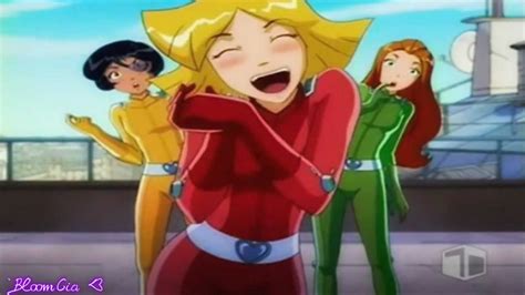 Totally Spies Clover And Sam Sandm Collab Youtube