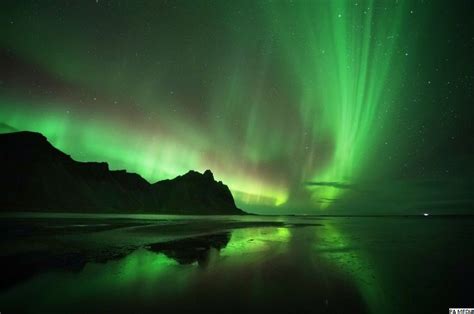 This Is Just Stunning The Northernlights Dancing Over The Vestrahorn