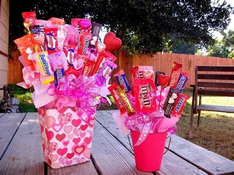 42 Lovely Bouqet For Valentine Valentines Candy Bouquet Valentines