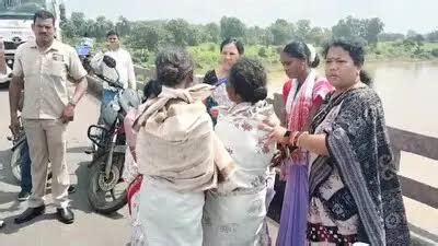 Two Women Walking Naked On Road Rescued By MLA Kusum Tete Pragativadi Odisha News Breaking