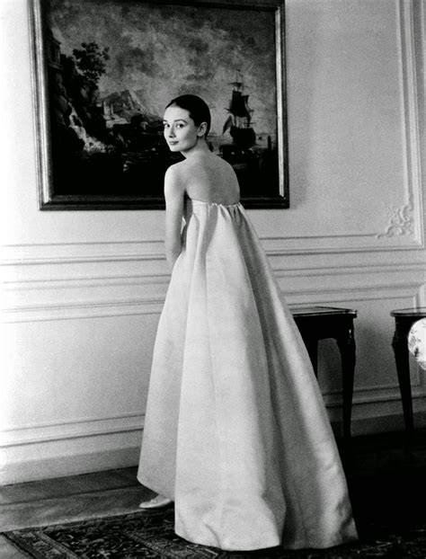 Beautiful Fashions Of Audrey Hepburn In The 1950s