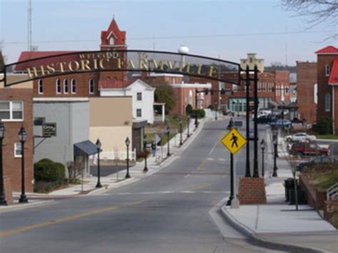 The Great Town Of Farmvilleva College Town Virginia Is For Lovers