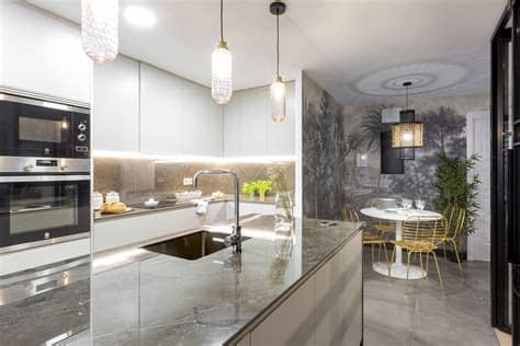 ¿supiste cocinar antes de que se casaran? Reforma de una cocina Dica abierta al salón con isla en "L ...