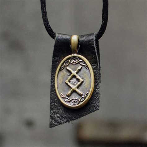 Rune Pendant Inguz Ingwaz Yngvi Rune Yggdrasil Viking Amulet Etsy