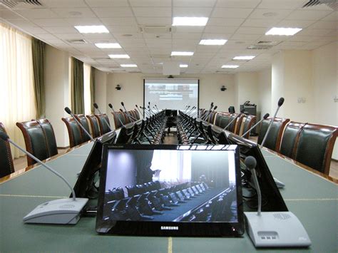 Беспроводные системы для презентаций и конференций