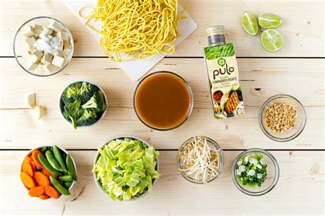 It is incredibly light, fluffy, moist and amazingly, delicious! Vegan Pancit Canton » I LOVE VEGAN