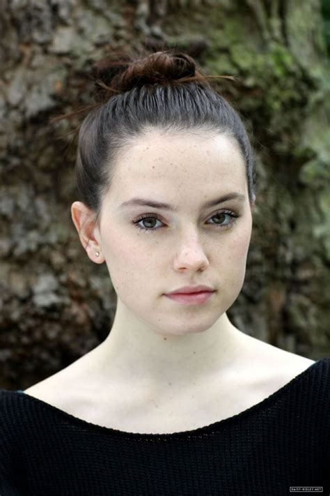 Daisy Ridley Has One Of The Hottest Faces On The Planet Her Face Alone