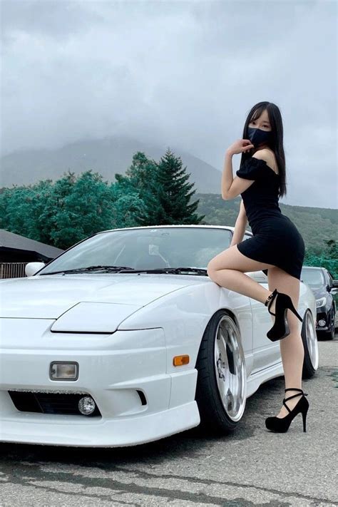 Jdm Girls Car Poses Pimped Out Cars Classic Japanese Cars Cosplay