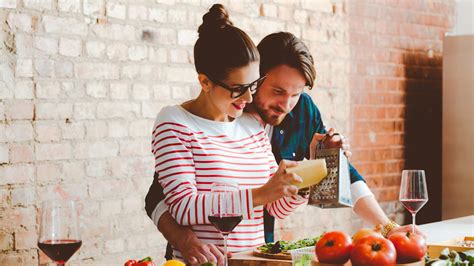 Couples Who Cook Together Stay Together, Says Science