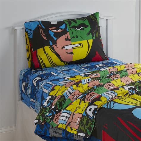 Browse through a large selection of adorable boys bedding in a wide variety of colors and patterns to choose from. Superhero Bedding Sets - HomesFeed