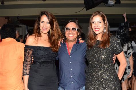 Check spelling or type a new query. Mais magra, Carla Daniel celebra aniversário no Rio | OFuxico