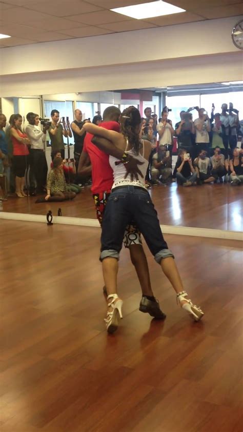 Video Com Casal Dançando Kizomba Na Espanha Vale A Pena Conferir