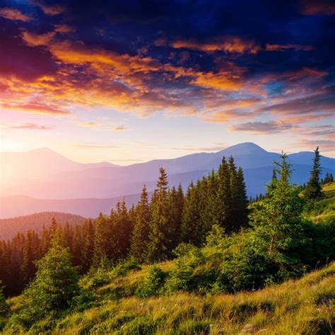 Colorful Sky At Sunset In The Mountains Fantastic Cumulus Cloud Paid