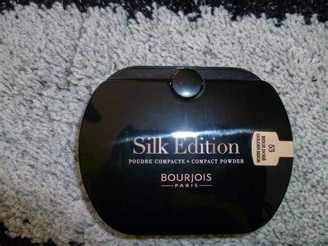 Bourjois Silk Edition Compact Powder
