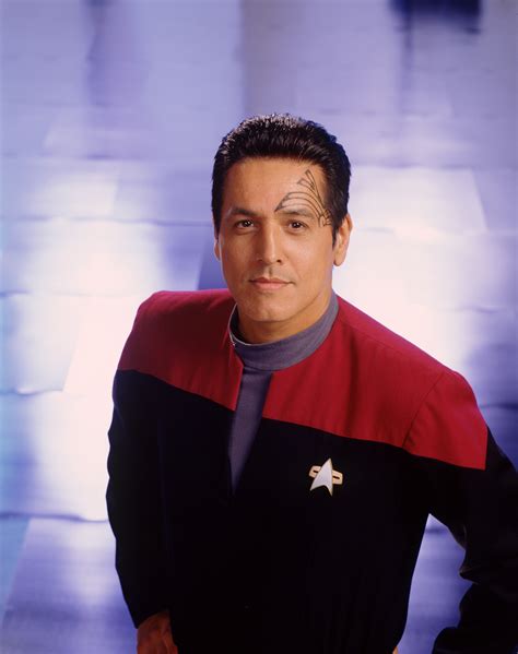 Janitor To Commander Star Trek Voyager Commander Chakotay Robert Beltran Shares Past And