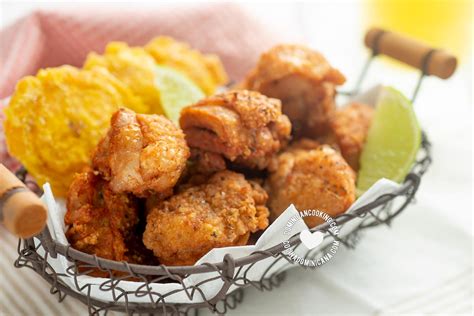 Chicharrón de Pollo Recipe Video Crispy Fried Chicken Bites