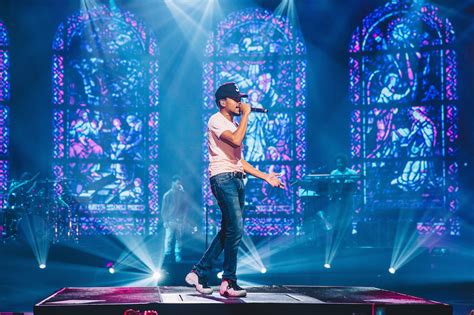 Across multiple streaming services, including spotify, apple music, tidal, and fans can't stream 'juice' as the singer was unable to clear the donny hathaway and john lennon sample used in the song. Chance The Rapper Brings Blessings And Bangers To Apple ...