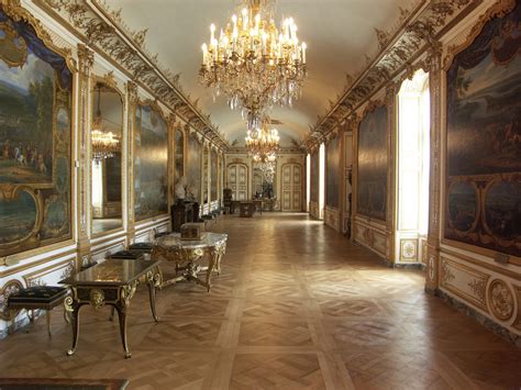 Château De Chantilly Galerie Des Batailles Volets Ouverts Copyright
