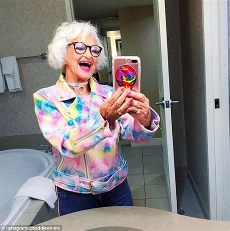 Baddie Winkle On How To Take The Perfect Instagram Picture Daily Mail