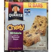 When you divide the 2, its 18.75 calories in 1 tablespoon of quaker oats. Quaker Chewy Low Fat, Oatmeal Raisin, Granola Bar: Calories, Nutrition Analysis & More | Fooducate