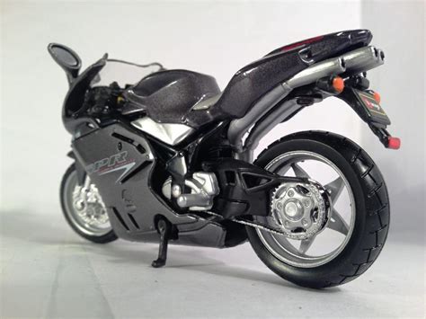 Also view f4 interior images, specs, features, expert reviews, news, videos, colours mv agusta has launched the f4 claudio, a bike made in honour of its creator, the late claudio castiglioni. MV Agusta F4 750 SPR EVO 3