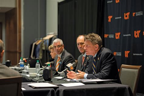 Ut Board Of Trustees Receives Award — Our Tennessee