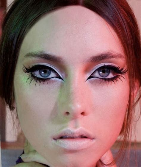 Pin By Tricia Mpisi On Vintage S Makeup Disco Makeup S Disco Makeup
