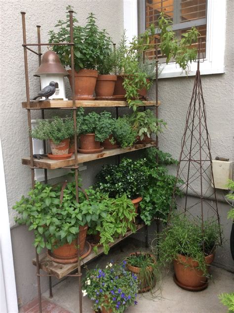 10 Patio Herb Garden Ideas Most Brilliant And Attractive Patio Herb Garden Small Garden