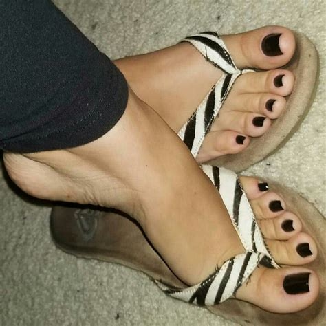 Pin By Raymond K On Nice Feet In Shoes Sandals Flip Flop Beautiful