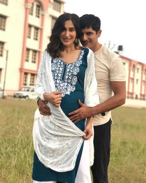 Karanvir Bohras Idea Of Maternity Shoot Is Every Husband Ever Teejay