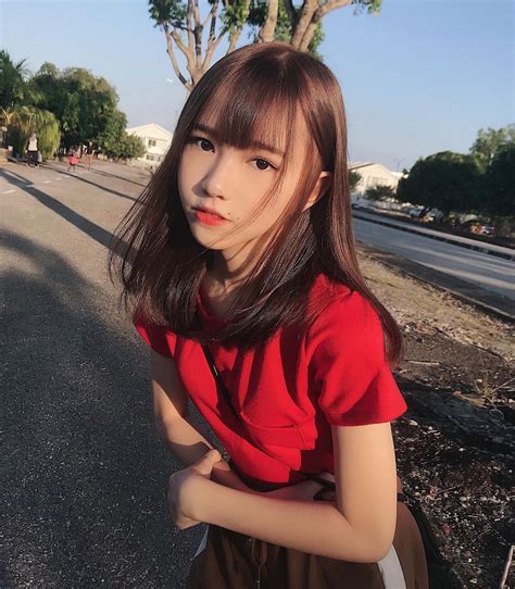 Malaysian Super Cute 18 Year Old Student Girl Fresh And Cute Netizen