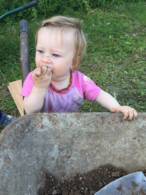 5 Ways To Stop Your Child From Eating Dirt Kidsacookin