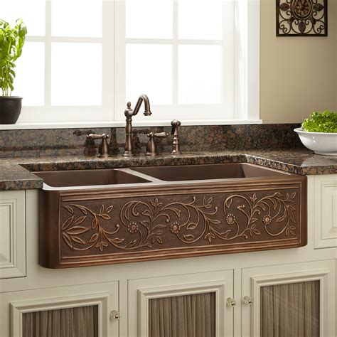 Copper kitchen sinks are a product that will probably never go out of style. 33" Vine Design 60/40 Offset Double-Bowl Copper Farmhouse ...