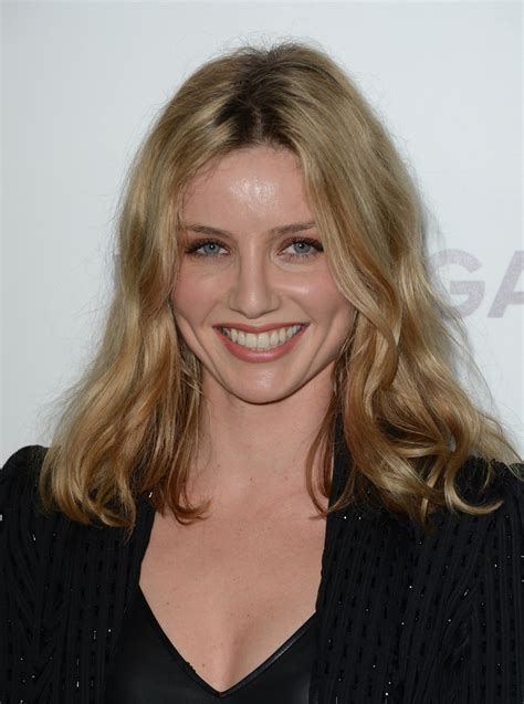Annabelle Wallis Photos News Filmography Quotes And Facts Celebs