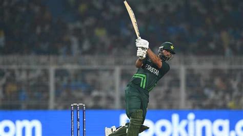 Pakistan Keep Semi Final Hopes Alive With Thumping Win Over Bangladesh