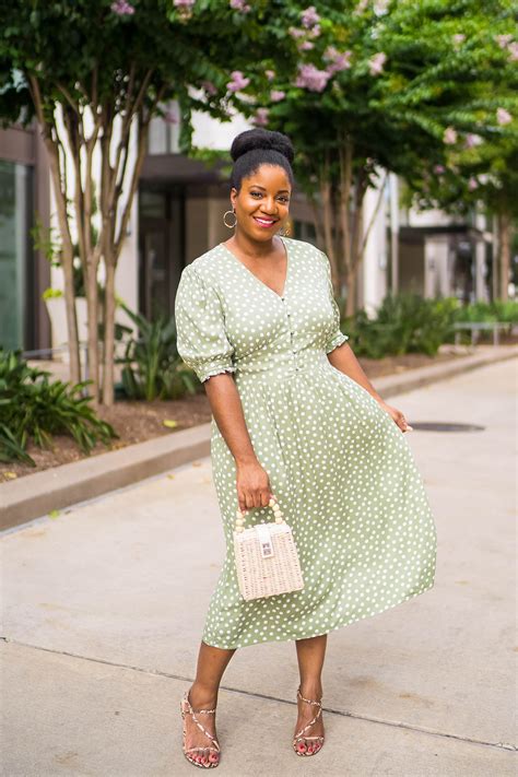 Come here for our top dress picks for this summer season. Flowy Summer Dresses from Walmart - Queen of Sleeves