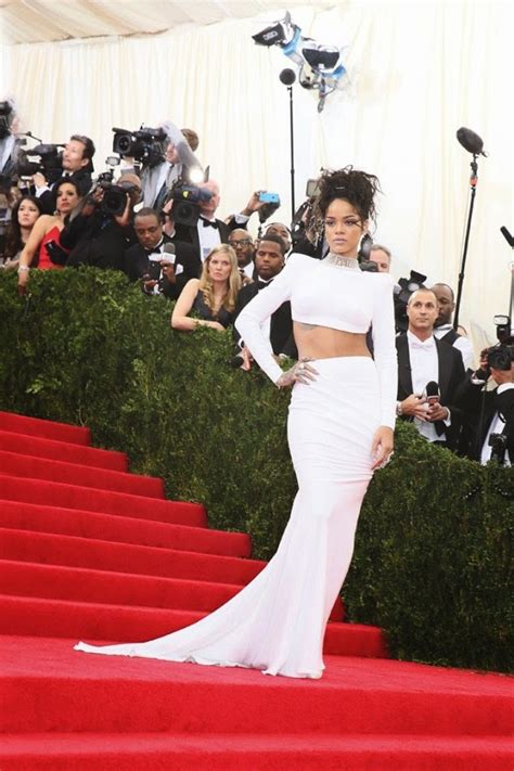 Means red in catalan, from latin rubeus, originally a nickname for a person with red hair or a red complexion. Hollywood Celebrities Fashion Dresses 2014 | Celebrities ...