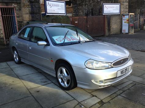 Ford Mondeo Mk2 Ghia X 25 V6 In Complete Contrast To My P Flickr