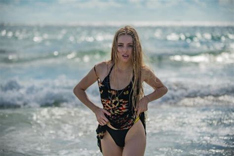 Premium Photo Beautiful Womans Body In Sexy Summer Dress On Beach Sensual Girl In Summer Dress