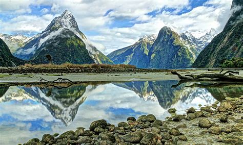 Milford Sound New Zealand By Peter Kennett Places To See Landscape