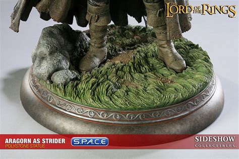 Aragorn As Strider Statue The Lord Of The Rings Space Space