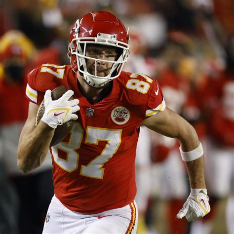 NFL Playoff Picture 2022: AFC, NFC Brackets, Odds, Scenarios and Picks