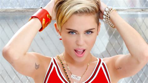 Miley Cyrus Cool Wallpapers